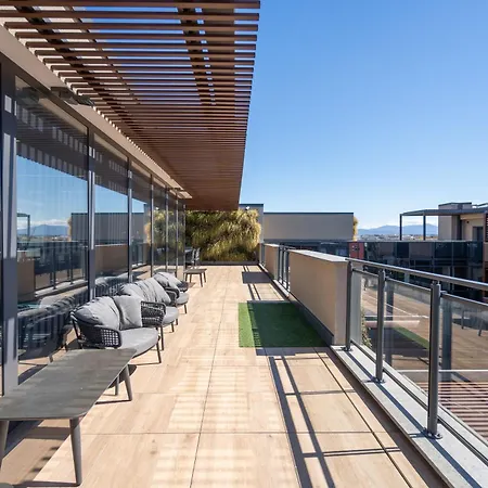 Aurealiving - Trastevere With Rooftop & Gym, Your Place In