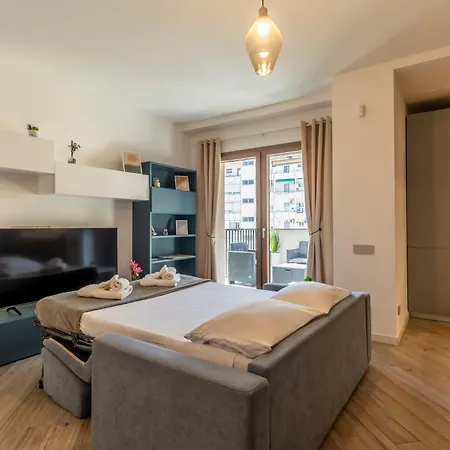 Aurealiving - Trastevere With Rooftop & Gym, Your Place In * Rome